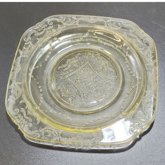 FEDERAL MADRID AMBER YELLOW DEPRESSION GLASS 6" Bread Plate - Picture 1 of 4